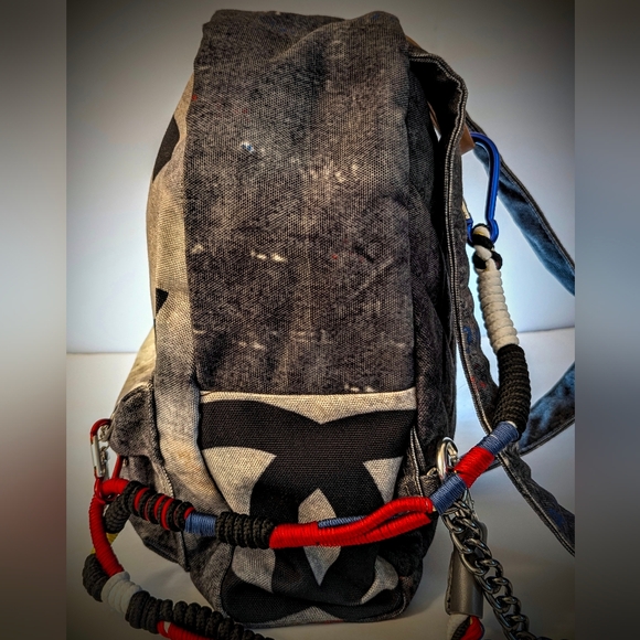 Chanel Graffiti Backpack Spring/Summer 2014 Collection (Vintage) - Picture 3 of 4